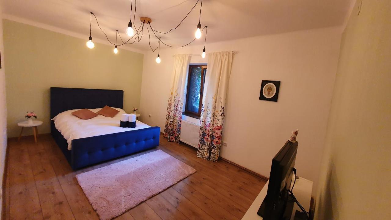 Home Central Apartment Брашов Екстер'єр фото