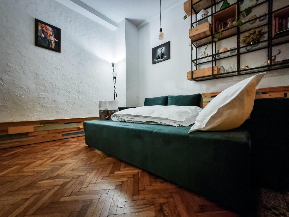 Home Central Apartment Брашов Екстер'єр фото